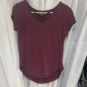 Forever 21 Maroon Short Sleeve Tee